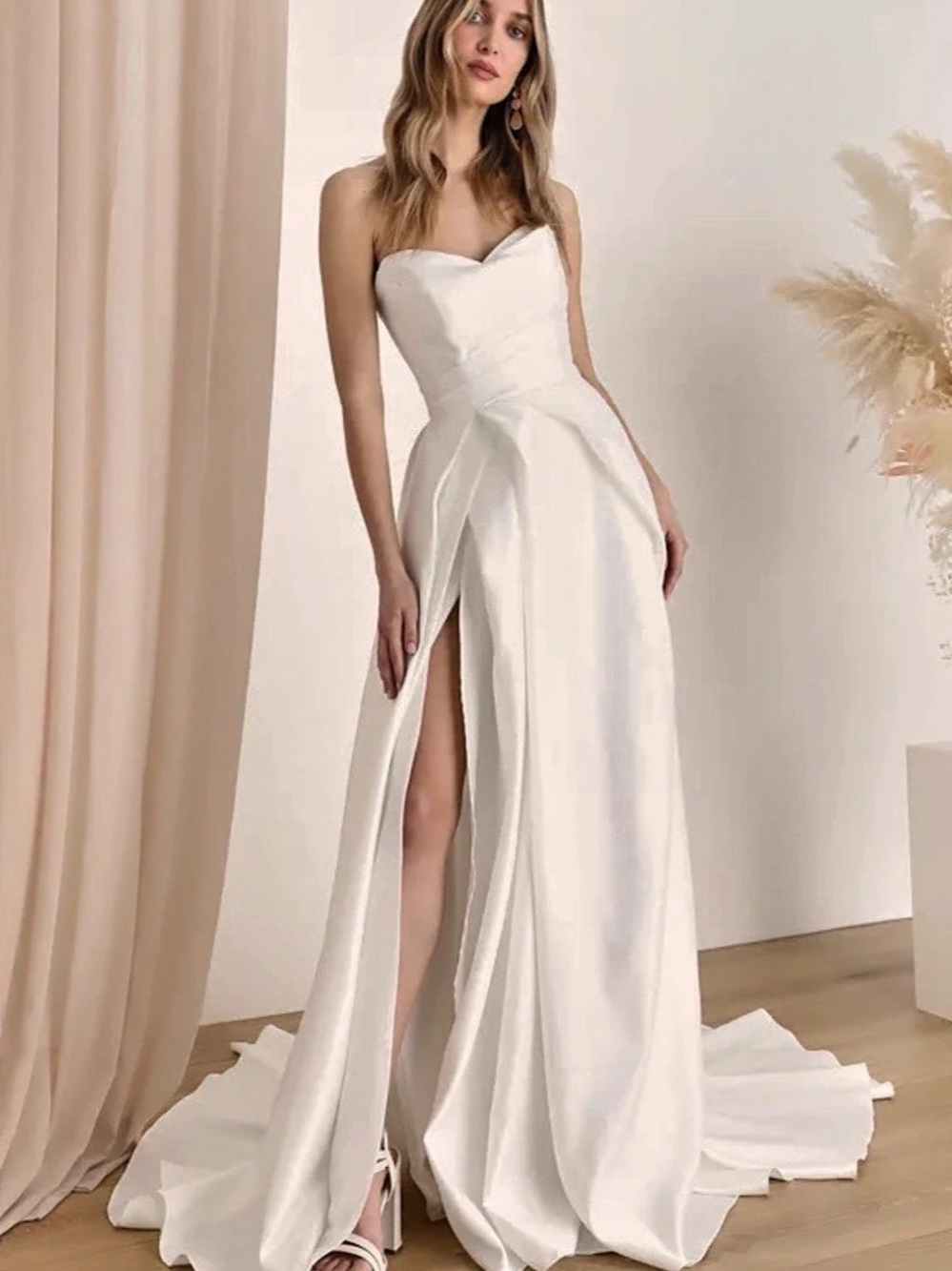 Lulus Lifetime of Love White Satin Strapless A-Line Wedding Gown Size 10